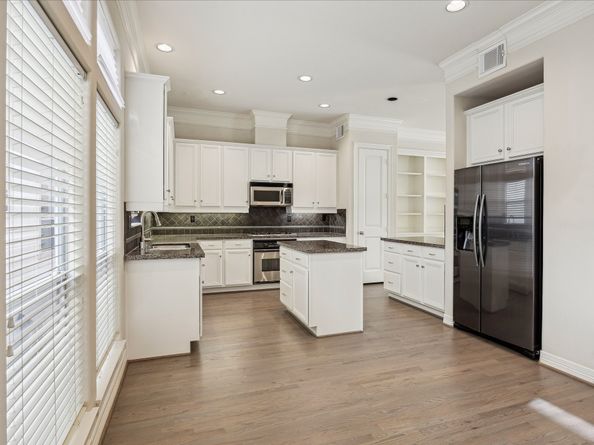 633 Hartman Street, Houston TX 77007