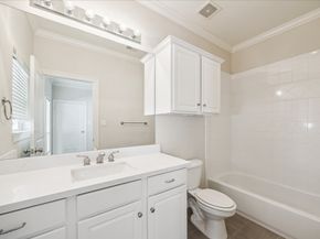 633 Hartman Street, Houston TX 77007