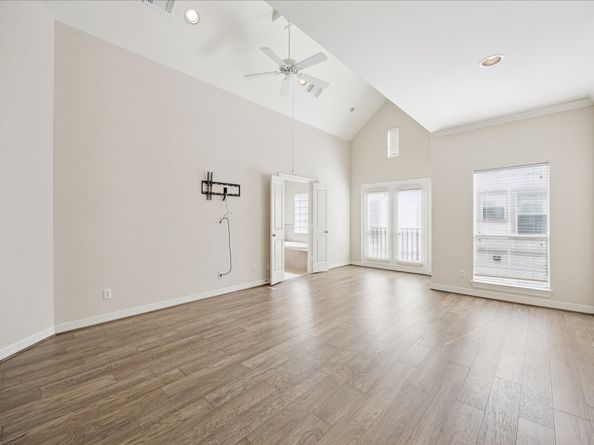 633 Hartman Street, Houston TX 77007