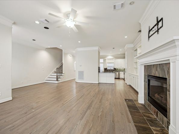 633 Hartman Street, Houston TX 77007