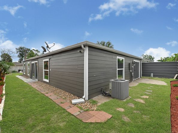 8910 Beau Monde Drive, Houston TX 77099