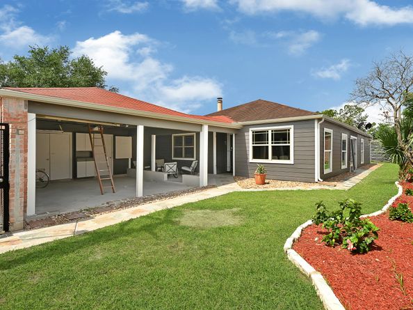 8910 Beau Monde Drive, Houston TX 77099