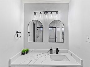 6034 Valley Cove Lane, Houston TX 77085