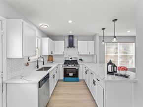 6034 Valley Cove Lane, Houston TX 77085