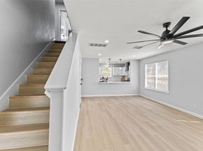 6034 Valley Cove Lane, Houston TX 77085