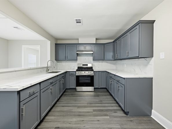 7514 Meadowshire Street, Houston TX 77037