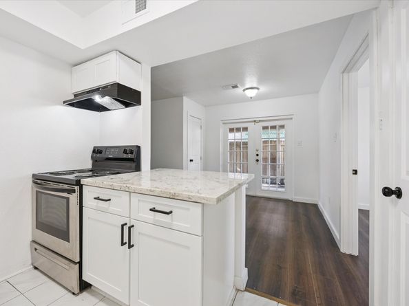 1936 Upland Drive, Houston TX 77043