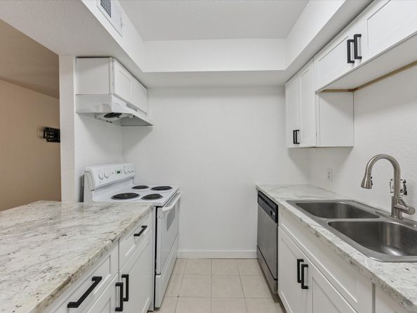 1936 Upland Drive, Houston TX 77043