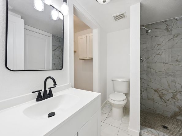 1936 Upland Drive, Houston TX 77043