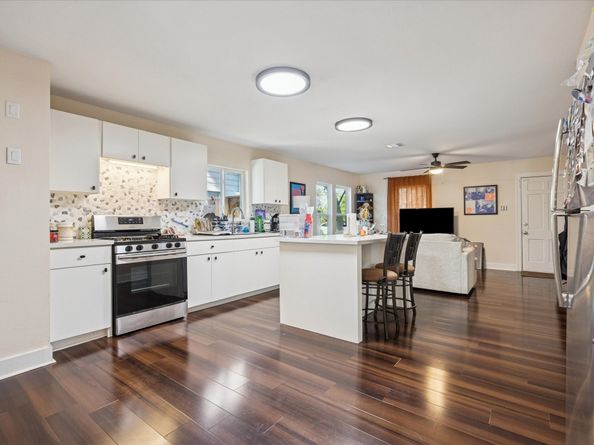 907 E 53rd Street, Austin TX 78751