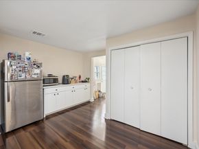 907 E 53rd Street, Austin TX 78751