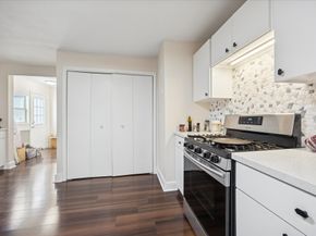 907 E 53rd Street, Austin TX 78751