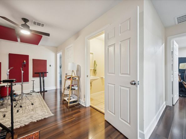 907 E 53rd Street, Austin TX 78751