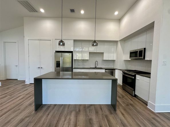 6642 Del Rio Street, Houston TX 77021