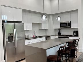 6642 Del Rio Street, Houston TX 77021