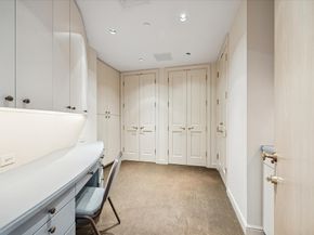 1100 Uptown Park Boulevard 234, Houston TX 77056