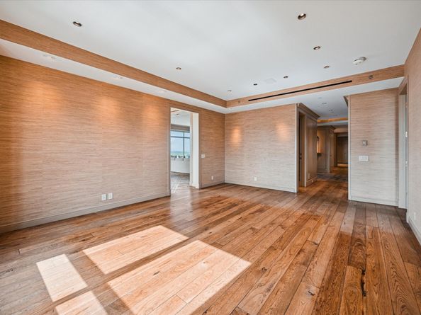 1100 Uptown Park Boulevard 234, Houston TX 77056