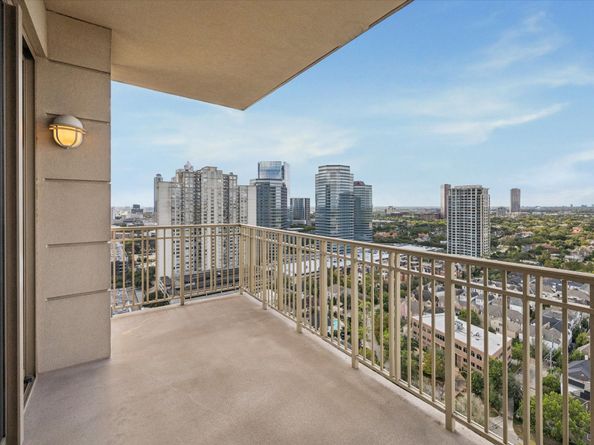 1100 Uptown Park Boulevard 234, Houston TX 77056