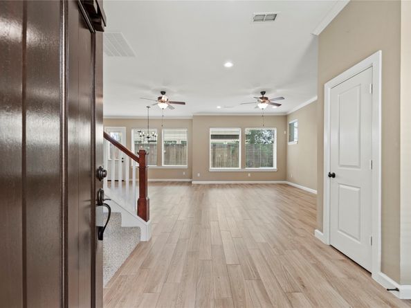 8910 Highgate Lane, Houston TX 77080