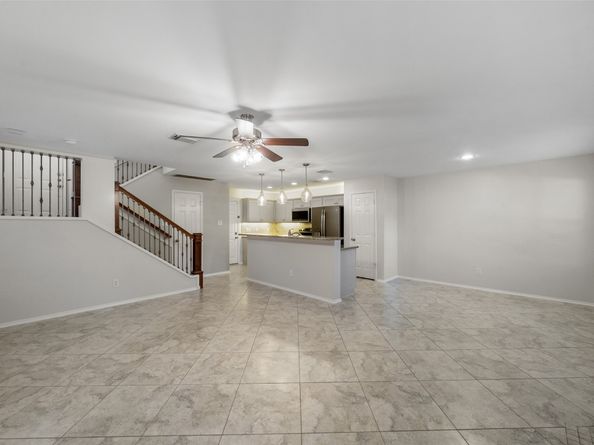 131 N Villa Oaks Drive, The Woodlands TX 77382