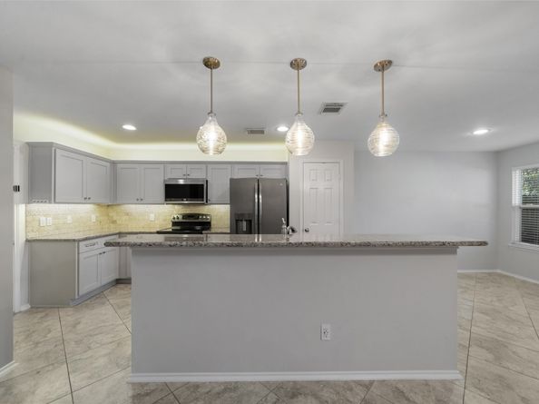 131 N Villa Oaks Drive, The Woodlands TX 77382