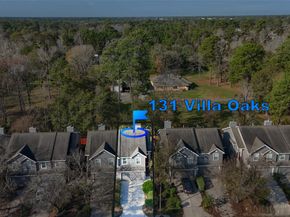 131 N Villa Oaks Drive, The Woodlands TX 77382