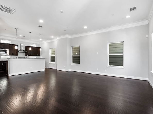 2524 Hutchins Street, Houston TX 77004