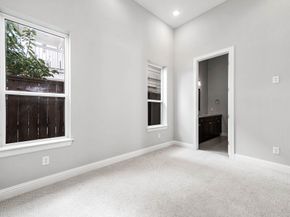 2524 Hutchins Street, Houston TX 77004