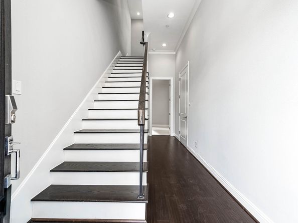 2524 Hutchins Street, Houston TX 77004