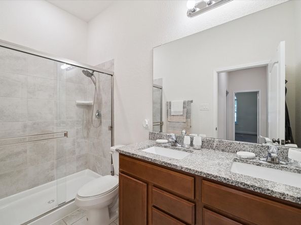 15711 Holloway Creek Court, Houston TX 77044