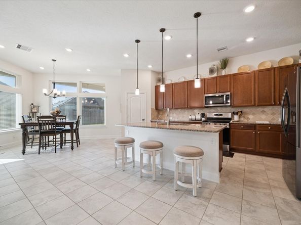 15711 Holloway Creek Court, Houston TX 77044