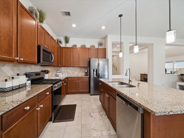 15711 Holloway Creek Court, Houston TX 77044