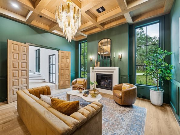 830 Azalea Street, Houston TX 77018