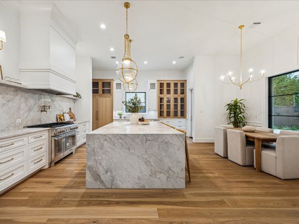 830 Azalea Street, Houston TX 77018