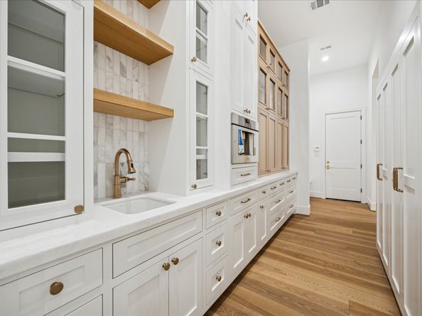 830 Azalea Street, Houston TX 77018