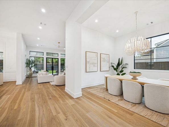 830 Azalea Street, Houston TX 77018