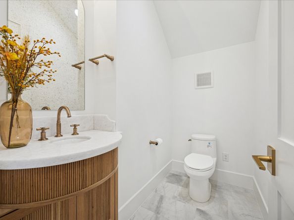 830 Azalea Street, Houston TX 77018