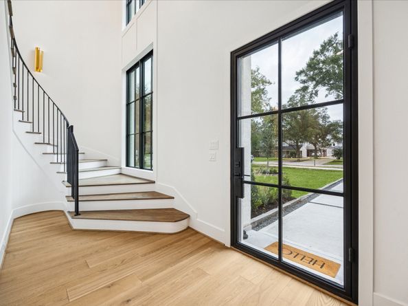 830 Azalea Street, Houston TX 77018