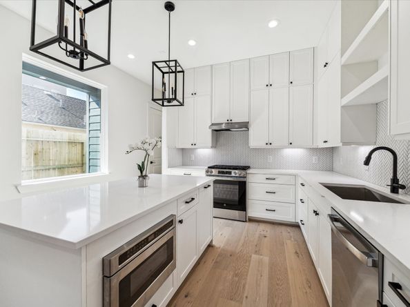 5337 Larkin Street, Houston TX 77007