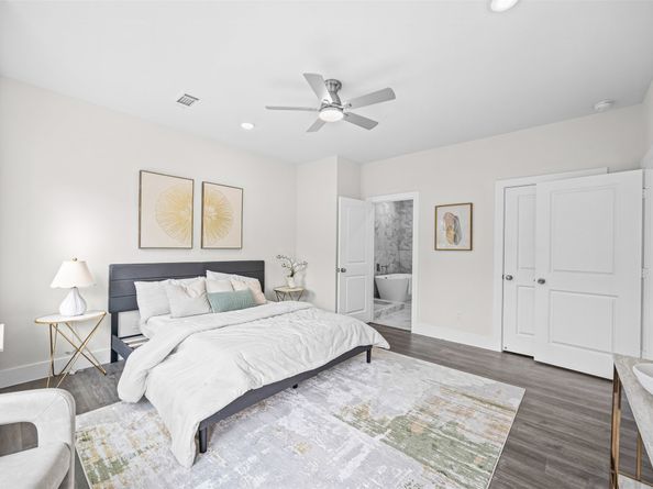 6721 Saint Augustine Street, Houston TX 77021