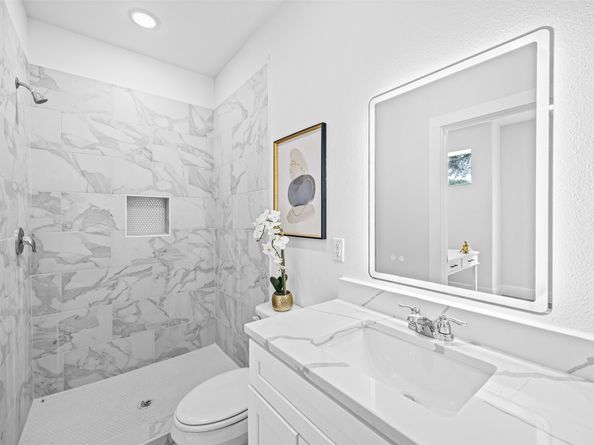 6721 Saint Augustine Street, Houston TX 77021