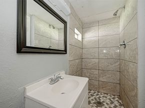 4821 Alvin Street, Houston TX 77033