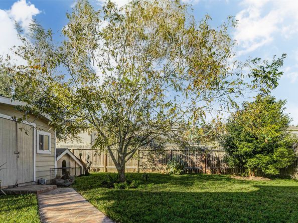 10422 Sutter Glen Lane, Houston TX 77075