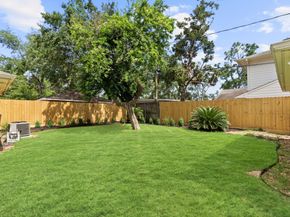 6249 Overbrook Lane, Houston TX 77057