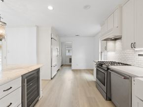 6249 Overbrook Lane, Houston TX 77057