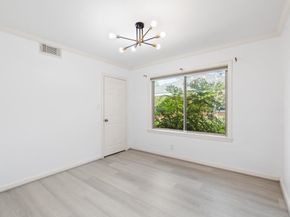 6249 Overbrook Lane, Houston TX 77057