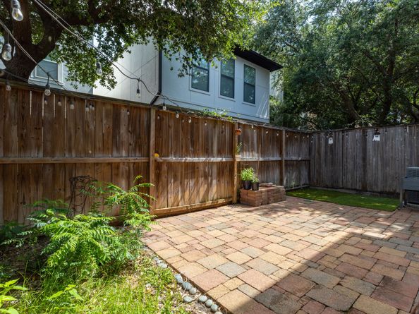 8822 Lakeshore Terrace Drive, Houston TX 77080