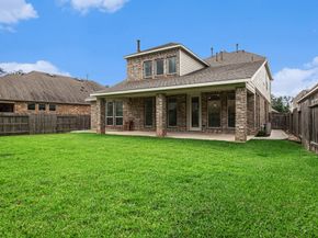 211 Painted Trillium Drive, Conroe TX 77304