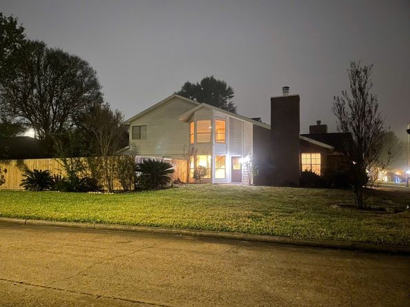 3103 Ashford Bend Drive, Houston TX 77082