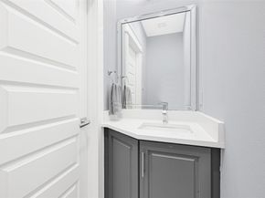 6118 Truro Street, Houston TX 77007